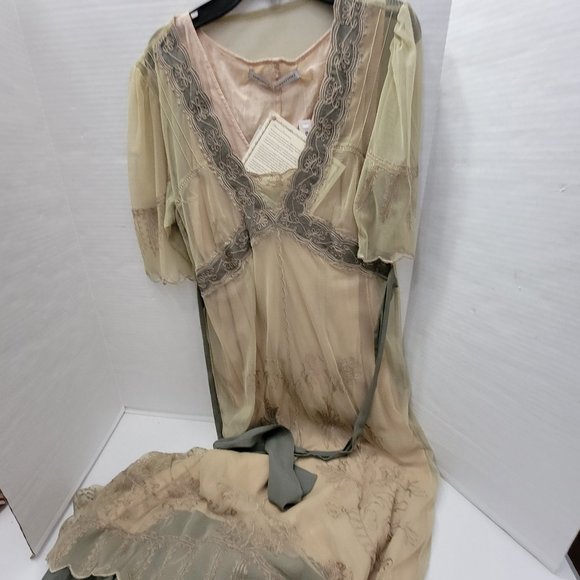 New Victorian Trading Co Hopeless Romantic Lace Dress Blush Green Cottagecore M - Picture 14 of 16